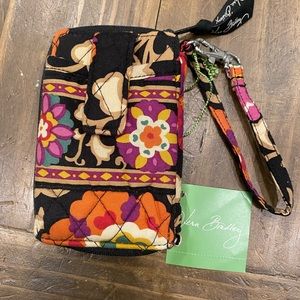 Small Vera Bradley Suzane wrist wallet. New with tags.